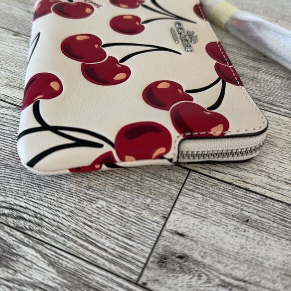 Coach New York Corner Zip Cherry Print Wristlet NWT - Picture 6 of 8
